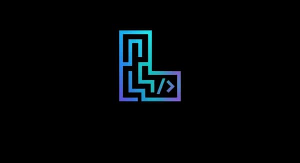 LABIRYNTH Logo